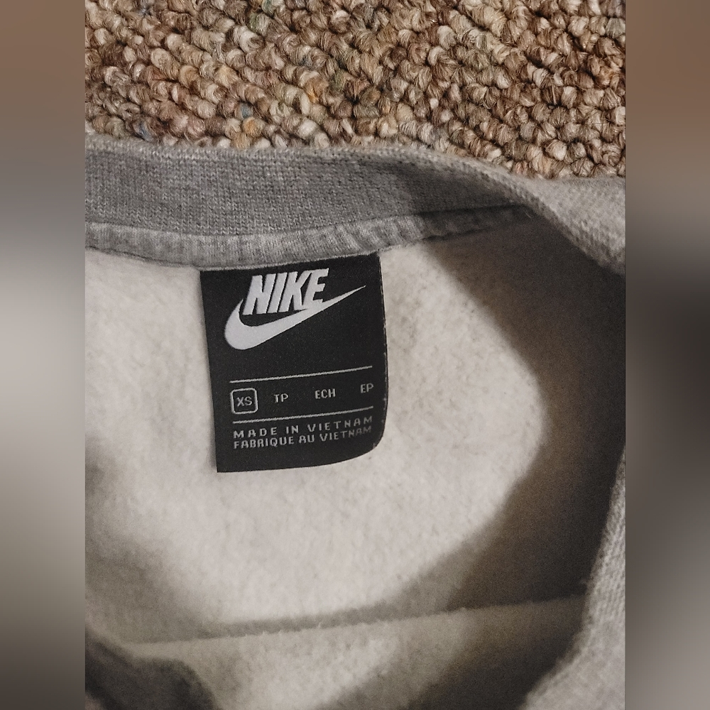 NIKE SWEATSHIRT